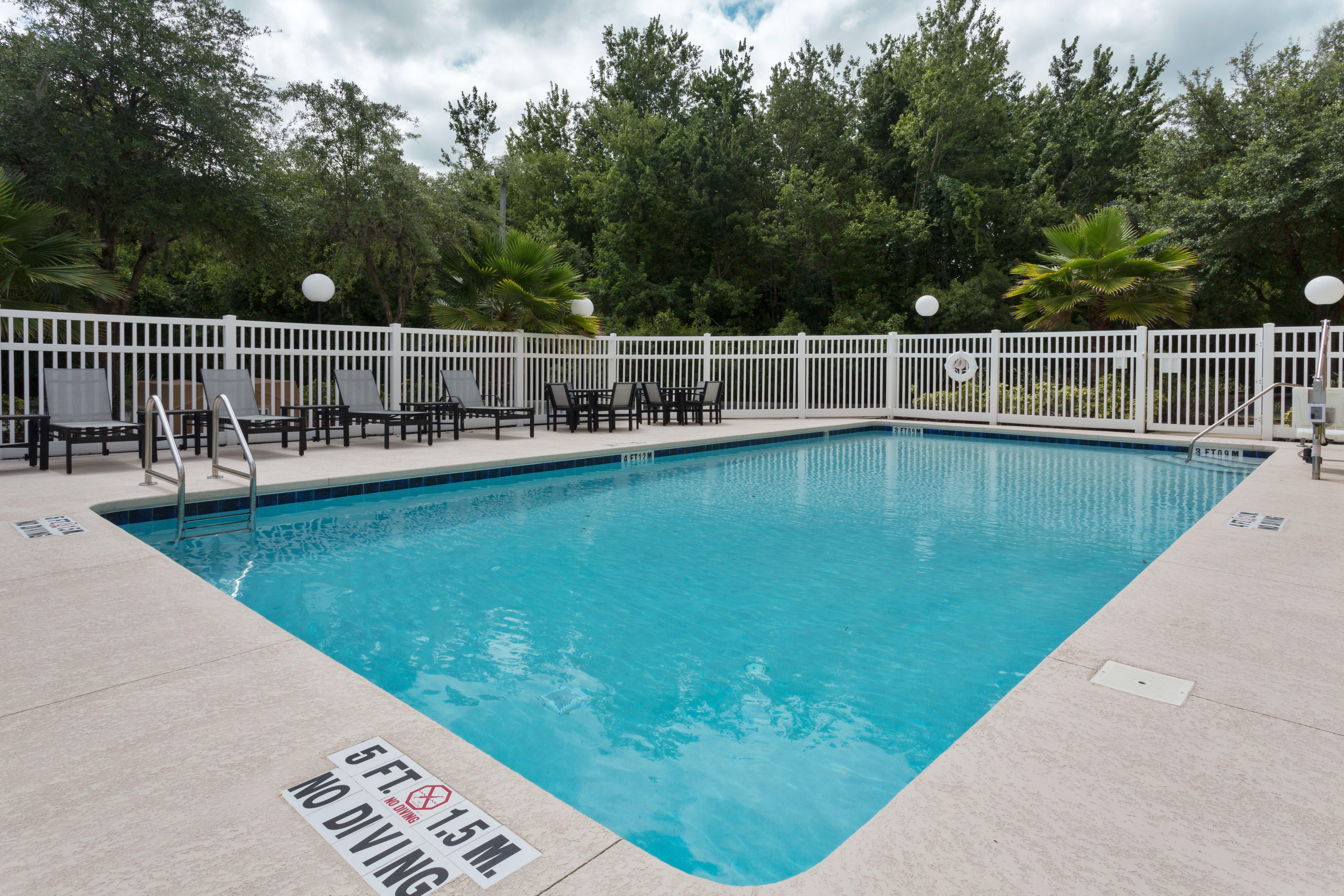 Holiday Inn Express & Suites Plant City By Ihg Exterior foto