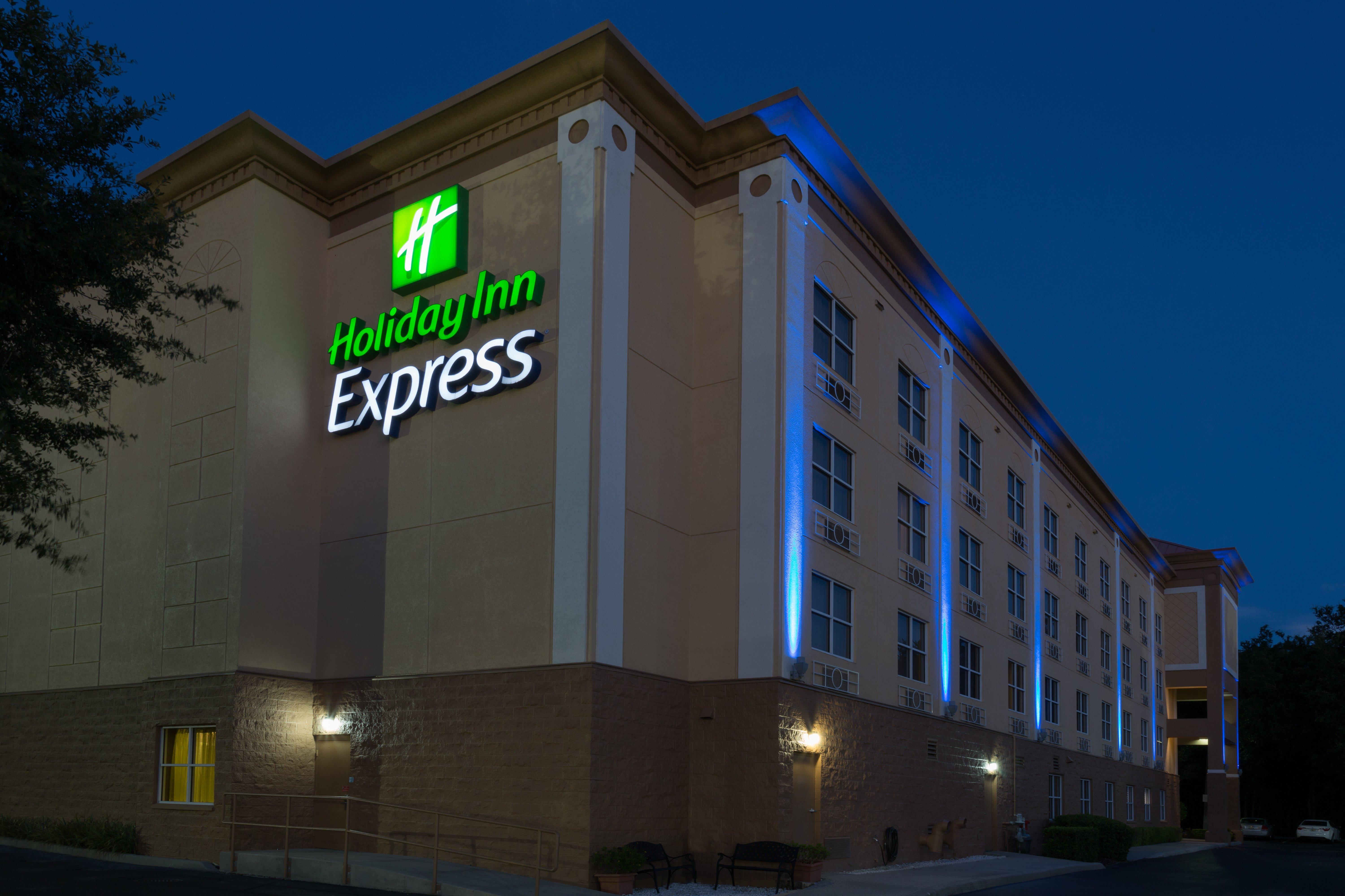 Holiday Inn Express & Suites Plant City By Ihg Exterior foto