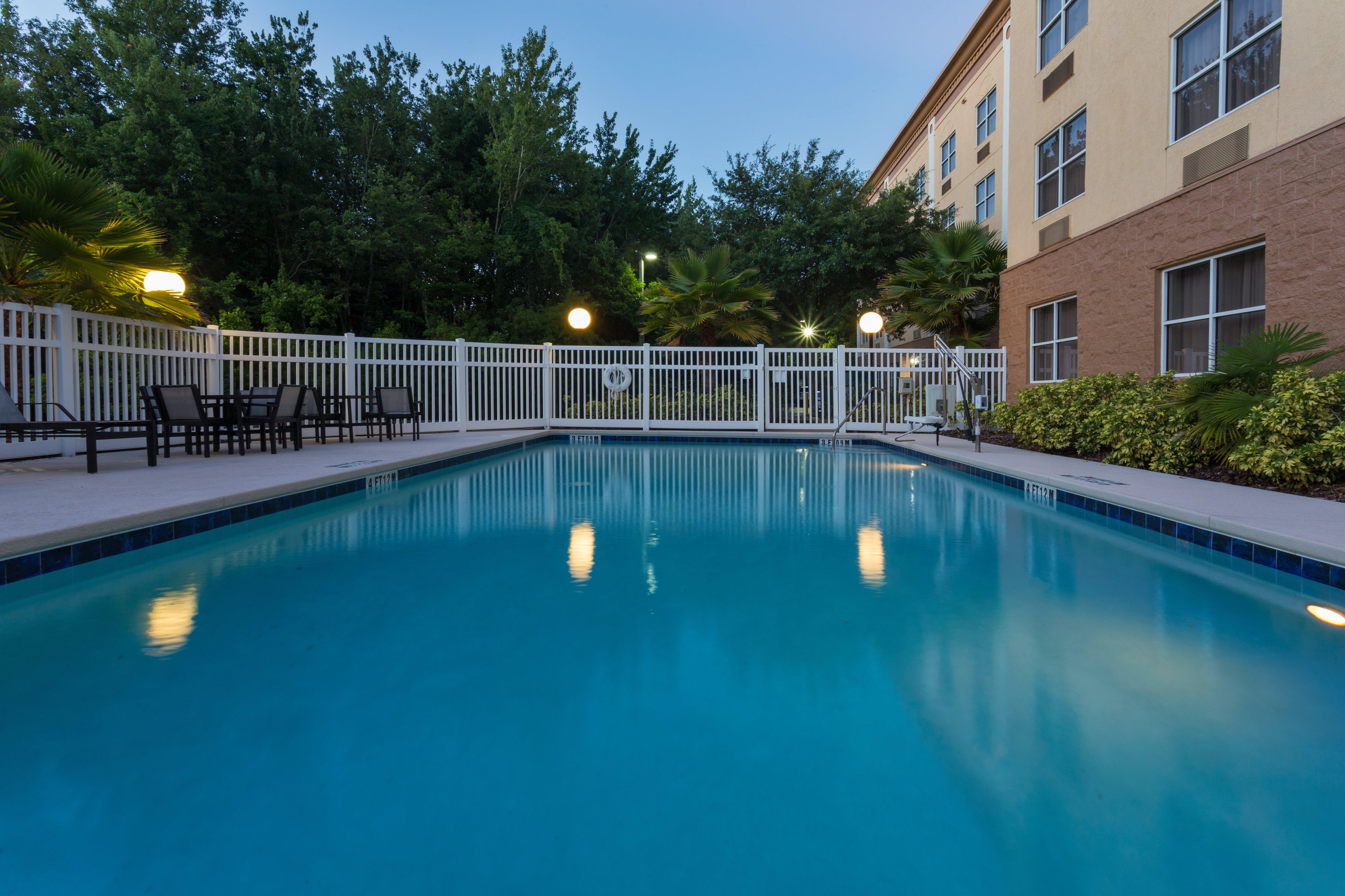 Holiday Inn Express & Suites Plant City By Ihg Exterior foto