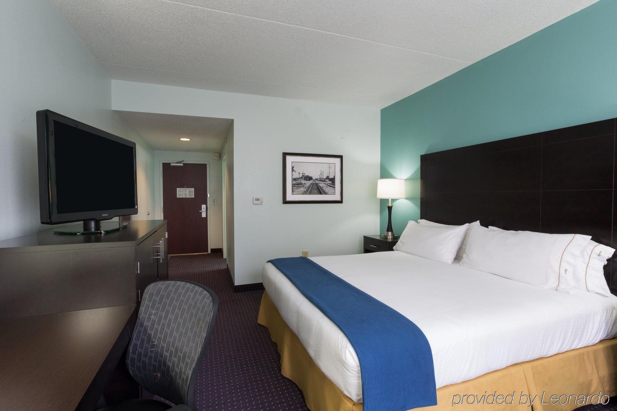 Holiday Inn Express & Suites Plant City By Ihg Exterior foto